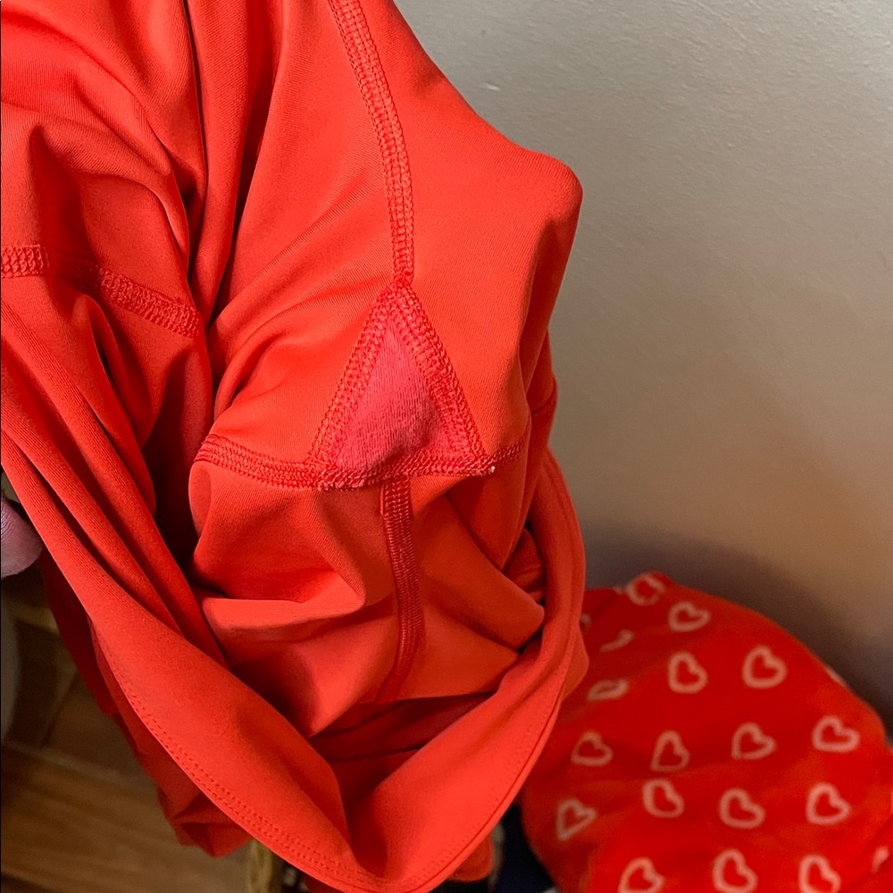 Bold Red High-Waisted Leggings with Matching Sports Bra Tank, size L - Picture 5 of 11